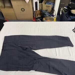 Covington Dress Pants Mens 44x32 Gray Polyester Rayon Wool Slacks Work Office